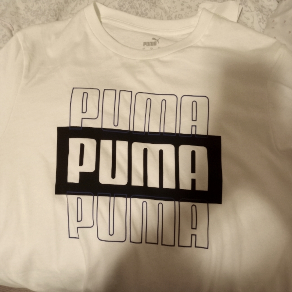 Puma Tshirt Size Large